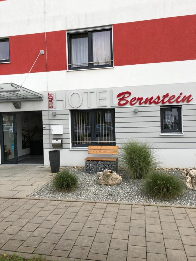 Stadthotel Bernstein Regensburg Bagian luar foto